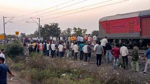 Jalgaon Train Tragedy